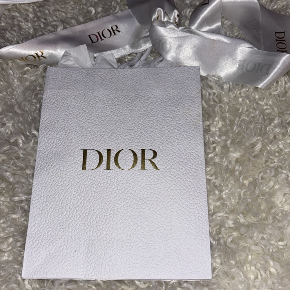 🌟💛 Dior Shopping Bag small + Super Large Ribbon - Picture 3 of 5